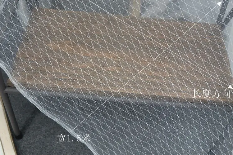 150cm Wide 1meter/lot Thin Tulle Fabric Veil Lace Fabric Material Grid Black White Gold Silver Thread Decoration X1087