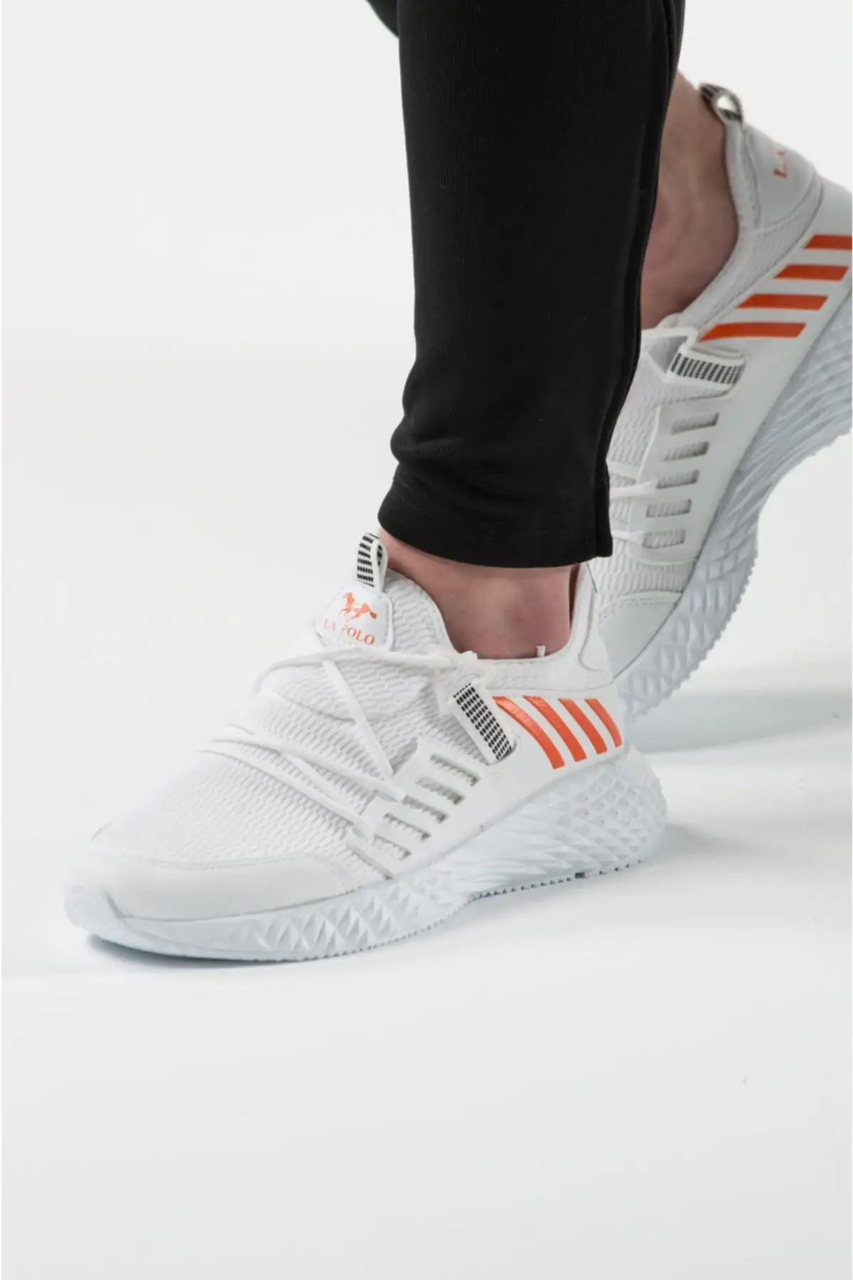 047ชายกีฬารองเท้า Spacious Breathable สบายทนทานสบายๆ Showy ตัวเลือกสีแฟชั่น