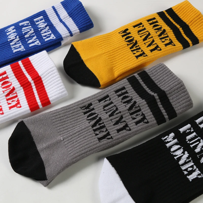 

DONG AI Unisex SkateBoard Socks Street Fashion Style Words Letters Print Men Woman Hip Hop Cool Funny Crew Sock Cotton Harajuku