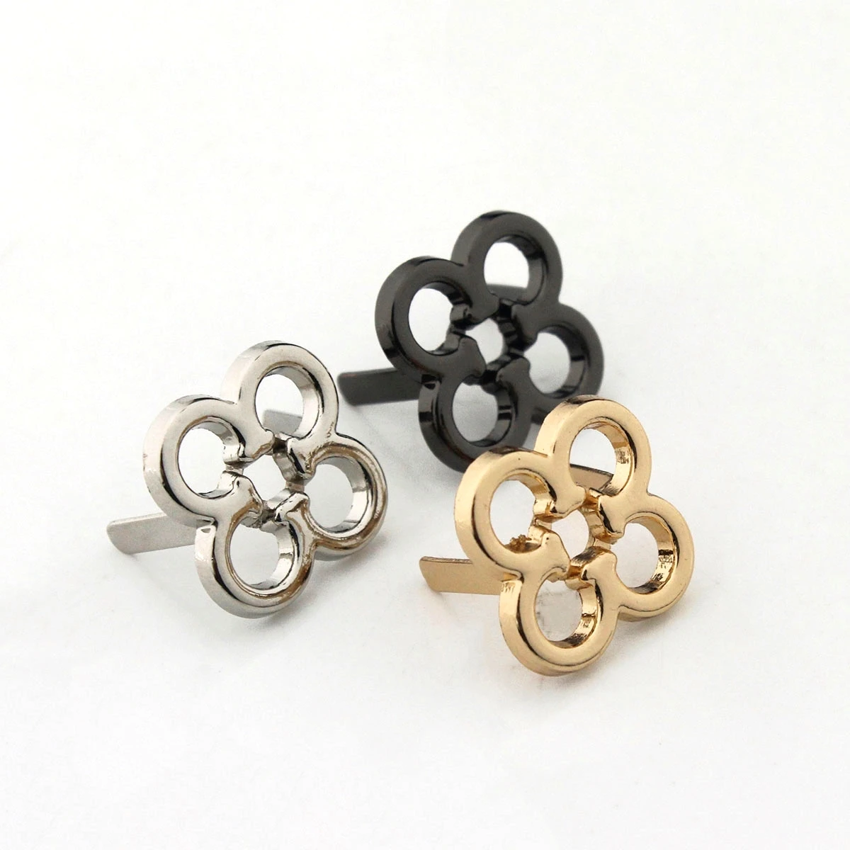 2pcs Metal Flower Shape Decorated Buckle Bag Fashion Clip Buckle Hardware for Leather Craft Bag Handbag Shoe DIY Accessories