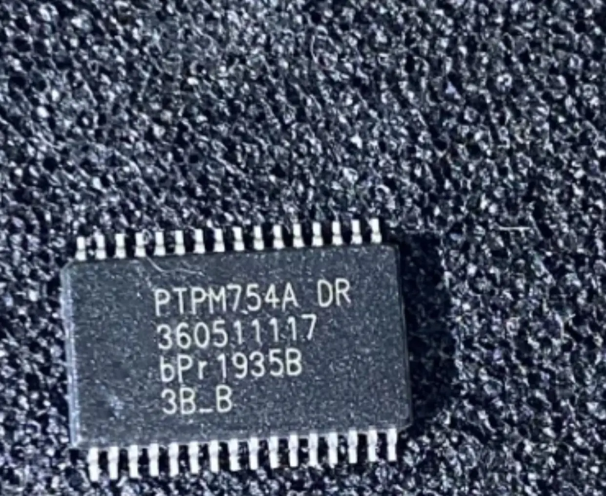 

10 шт./PTPM754ADR PTPM754A TSSOP32