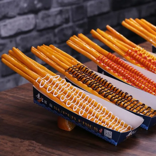 عرض بطاطس مقلية طويلة جدًا ، نموذج وجبات خفيفة مقلية ، نموذج بطاطس تايوانية طويلة جدًا ، عينة طعام مزيف