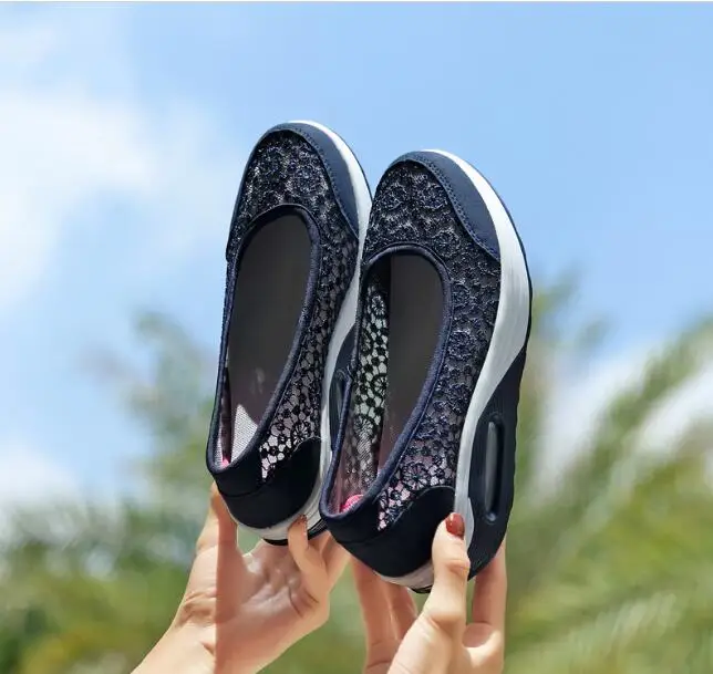 Fashion Summer Women Platform Shoes Woman Flat Casual Pleat Heel Shoes Lady Slip On Mesh Comfort Plain Black Shoes lace women