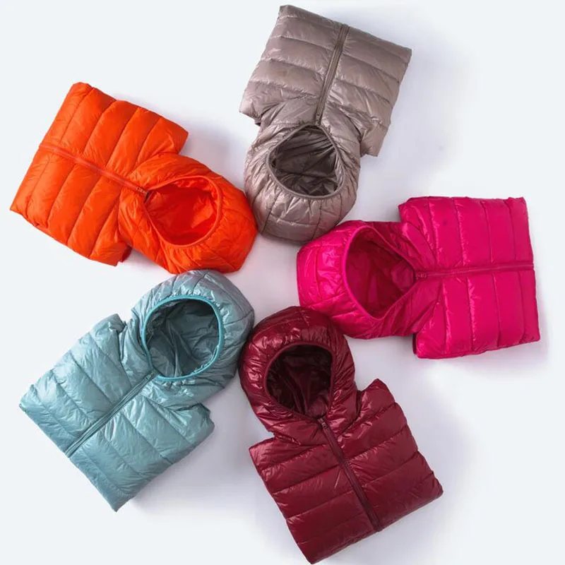 Autumn Winter Women Ultralight Thin Down Jacket White Duck Down Hooded Jackets Female Warm Coat Down Parka Portable Outwear