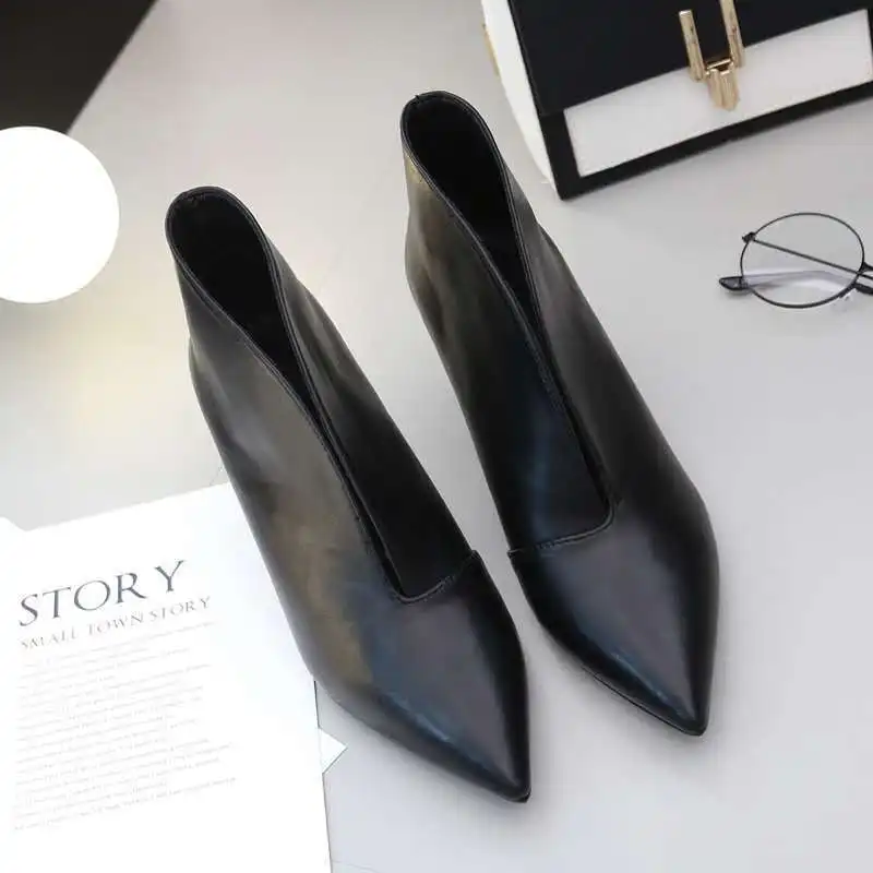 XGRAVITY New Pop Sexy Pointed Toe Girl Thin Heel Woman Boots Deep V Design Lady Fashion Shoes Elegant European Women Shoes S01