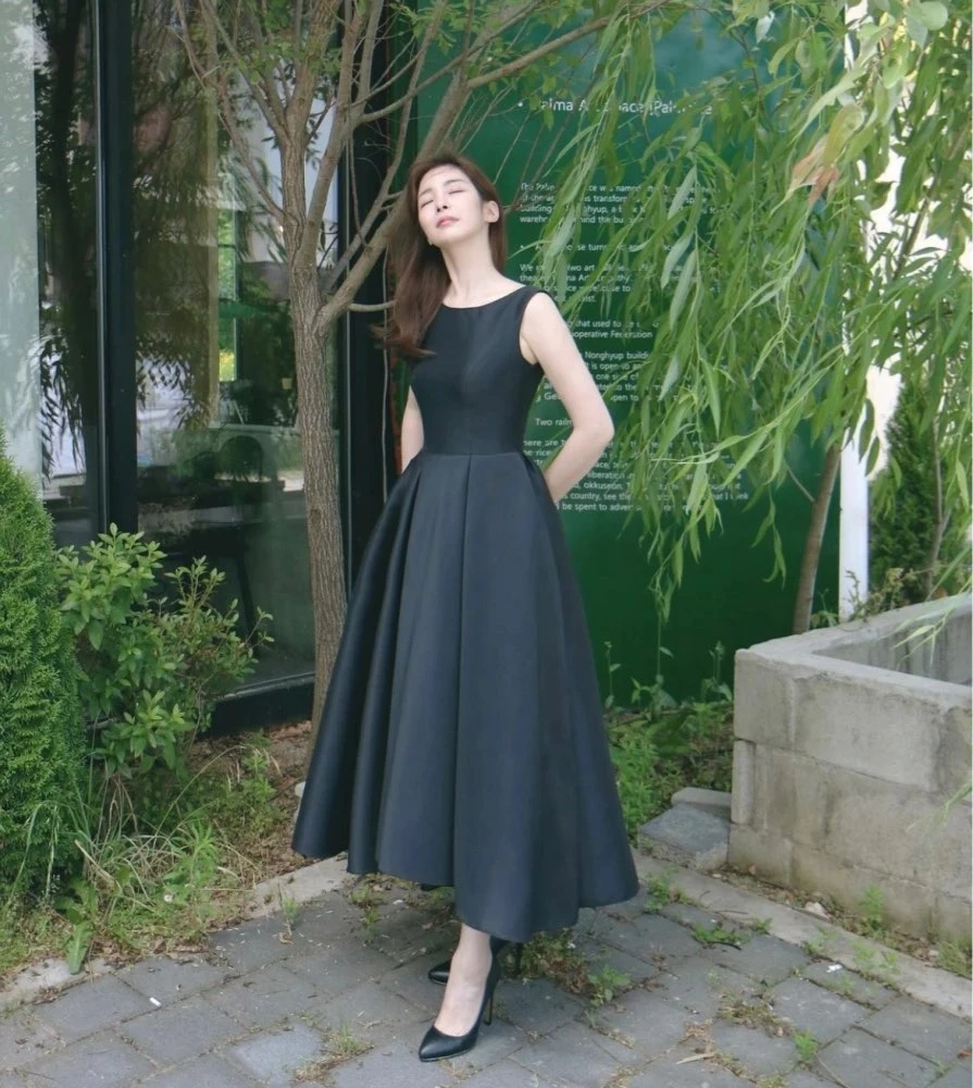 Customized Satin Evening Dresses Sleeveless Long Simple A-Line Formal Party Dress Black Elegant Evening Gowns Vestidos