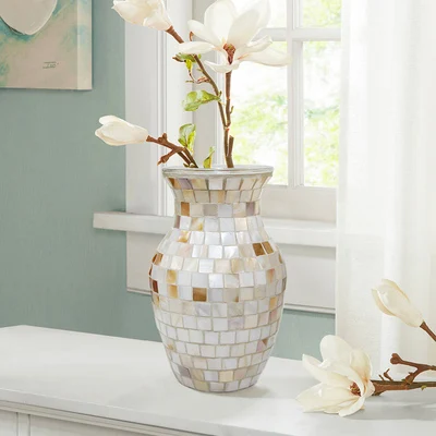 The Nordic pure manual white shell Mosaic glass vase vogue to live in the guest restaurant decoration decoration flower receptac