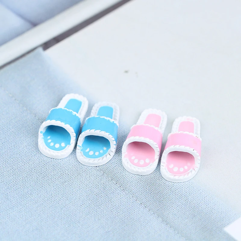 1Pair 1/12 Scale Dollhouse Miniature Mini Slipper for Doll Shoes Accessories Toys