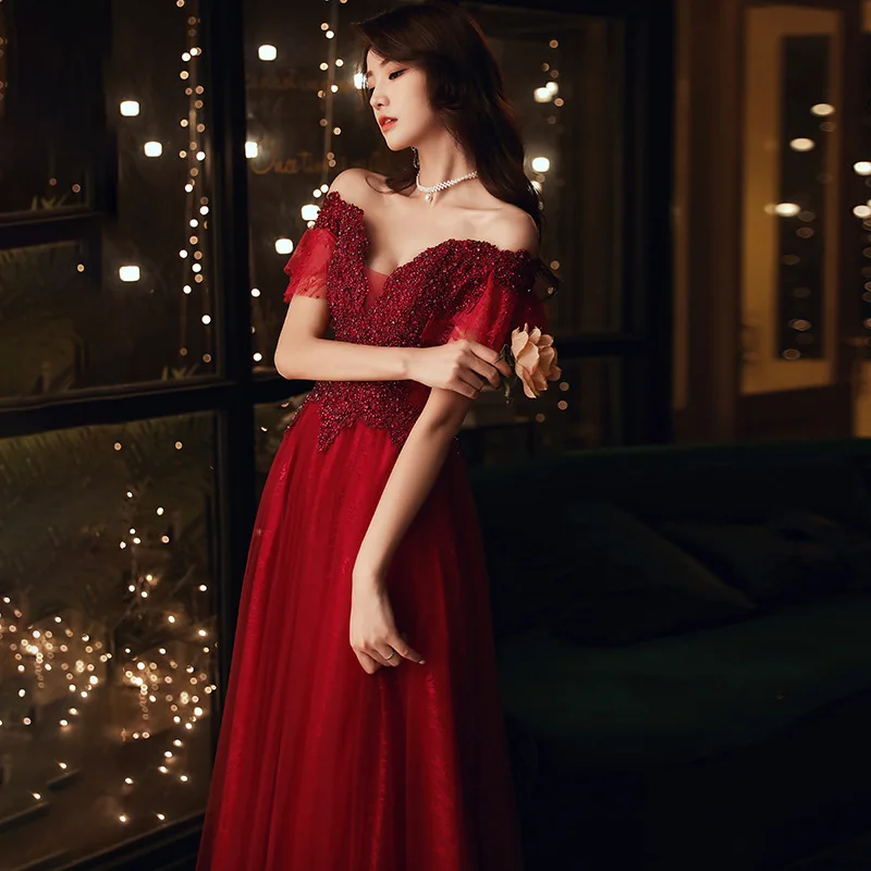 2020 Ladies New Burgundy Fashion Banquet Temperament Toast Clothing Bride Exquisite Beading Evening Dress