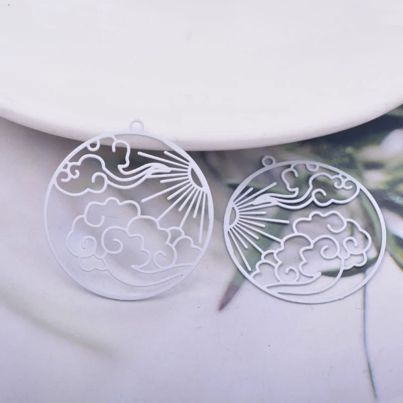 30 Stück AB6285 32*30mm lackierte Messing-Sonnen- und Wolken-Anhänger für DIY-Schmuck und Ohrring-Zubehör – Detail 4