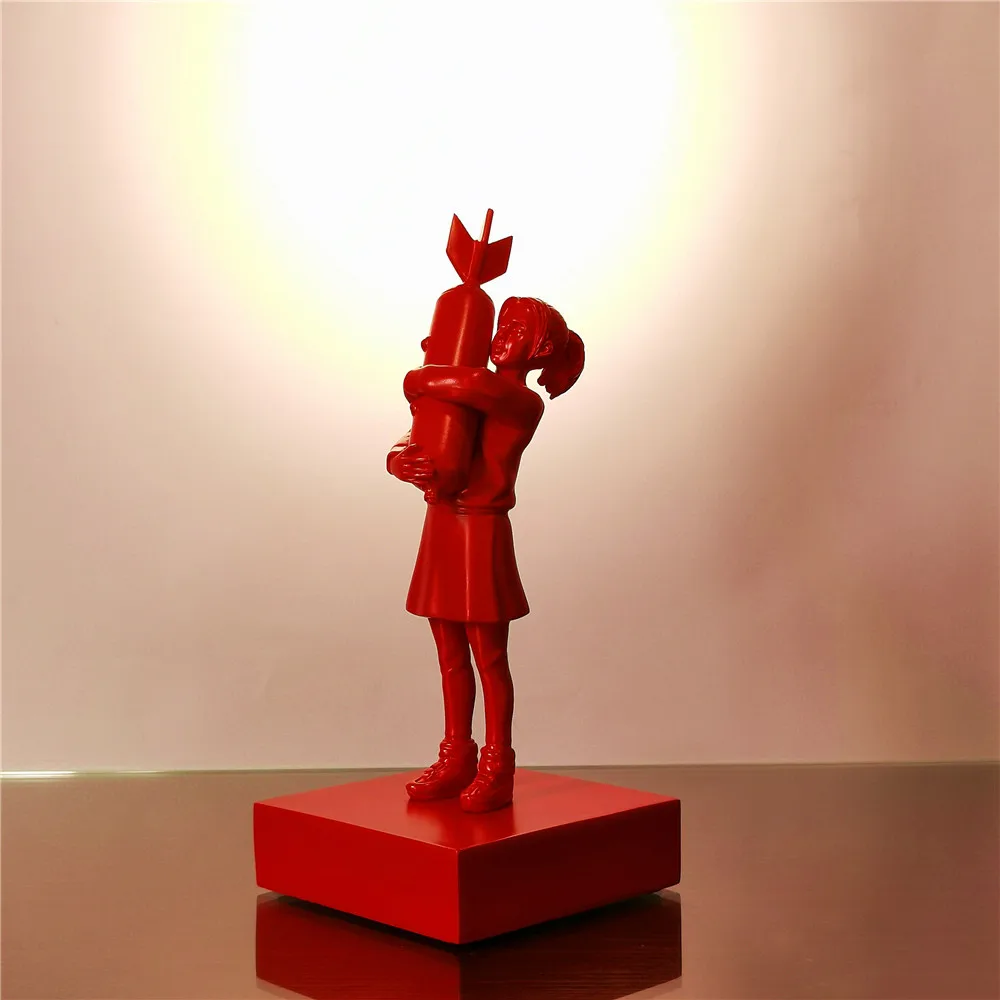 Modern Art Resin Statue, Luxurious Red Bomb Hugger, Banksy Girl Street Art, Creative Home Best Present