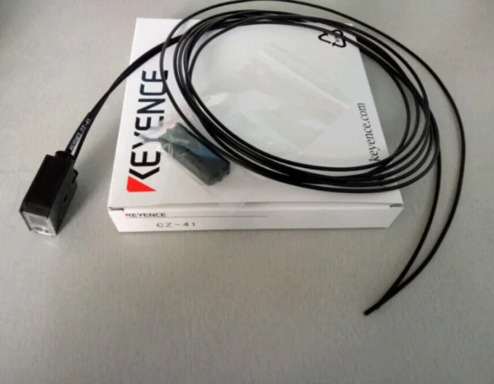 1PCS KEYENCE CZ-41 CZ41 SENSOR NA CAIXA-NOVO,