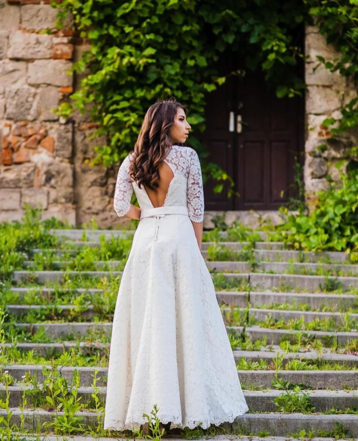 Vestido de novia de corte en A, con cuello redondo, Media manga, apliques de encaje, Espalda descubierta, fajas de cristal, longitud hasta el suelo, recién llegados