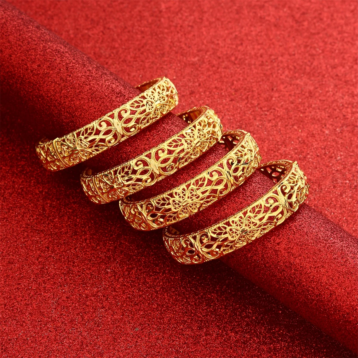 4pcs/lot Dubai Gold Color Bangles For Women Vintage Bride Wedding Cuff Bracelet Bangles Africa Arab Jewelry