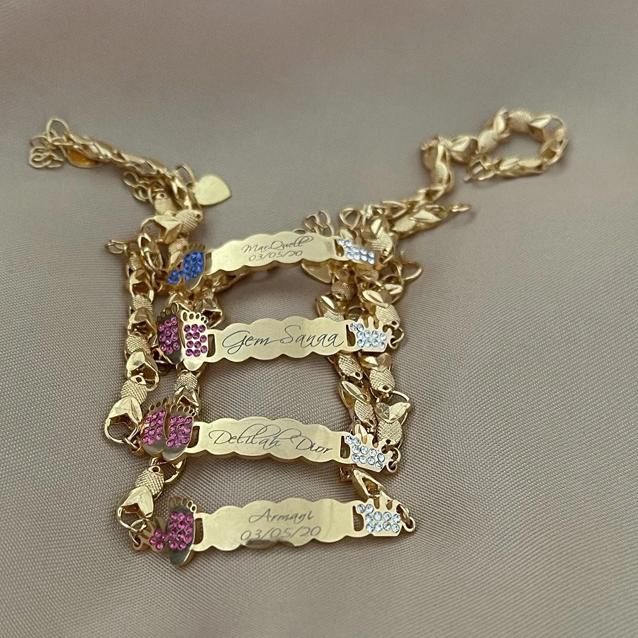 Personalized Baby Name Bracelets Customized Name Bracelet Crown Jewelry Custom Feet Bangle Women Bracelet Family Birthday Gifts