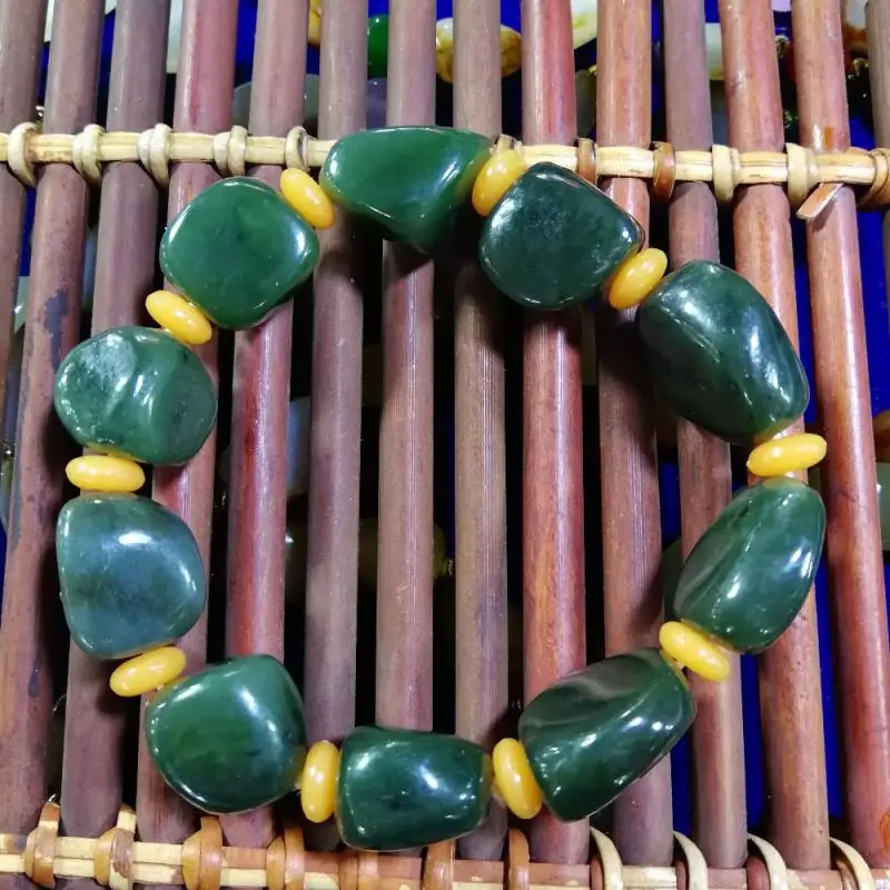 Natural Xinjiang Hetian Jade Jade Old Pit Material Raw Stone with Type Bracelet