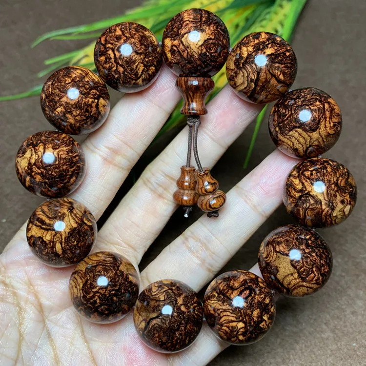 Top Hainan Hemerocallis Fulva pear string Buddha beads to eyes ghosts faces spiders mountains and rivers gifts Chinese cultural