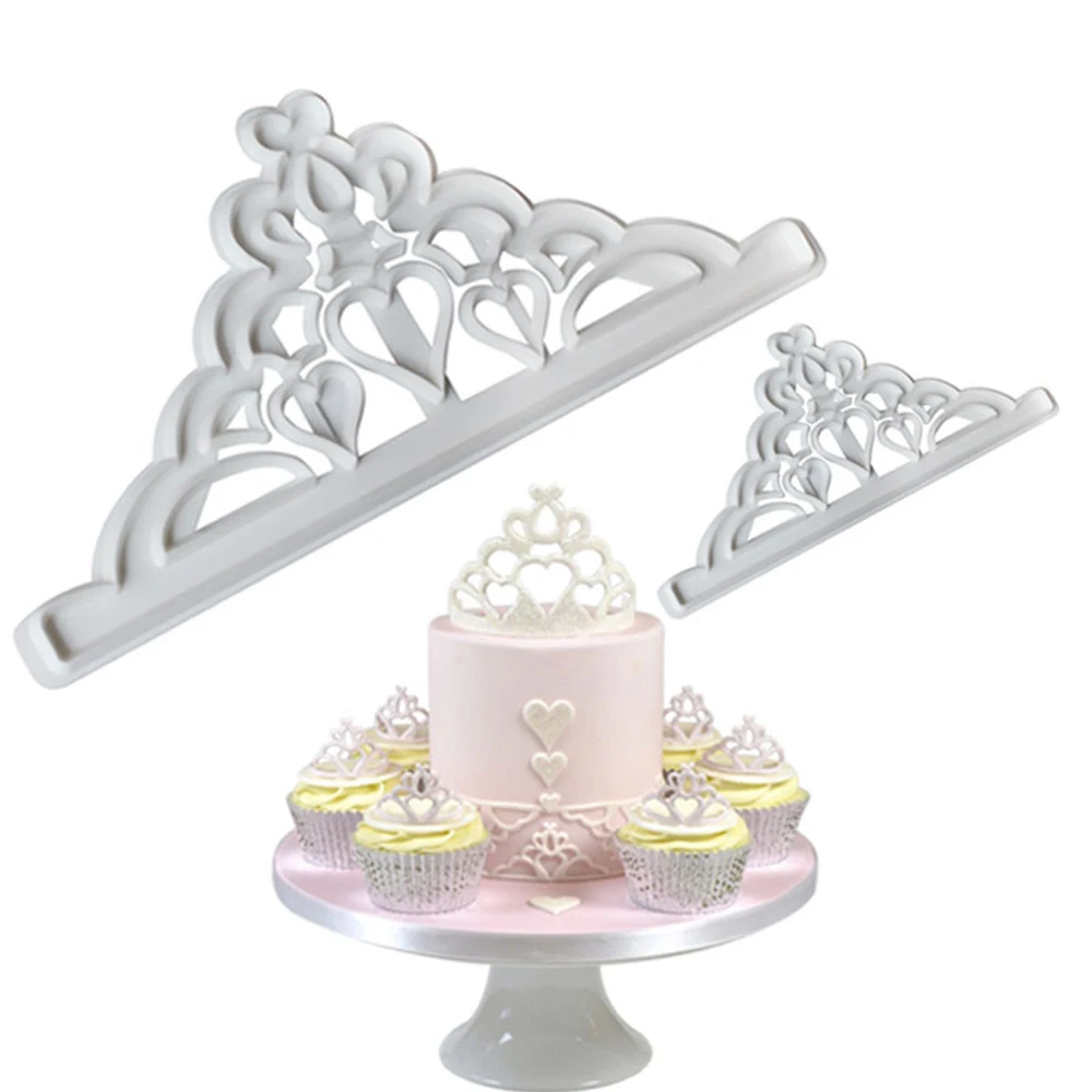 2pcs Crown Plastic Fondant Cutter Cake Mold Fondant Cupcake Decorating Tools Chocolate Gumpaste Mold Cake Decorating