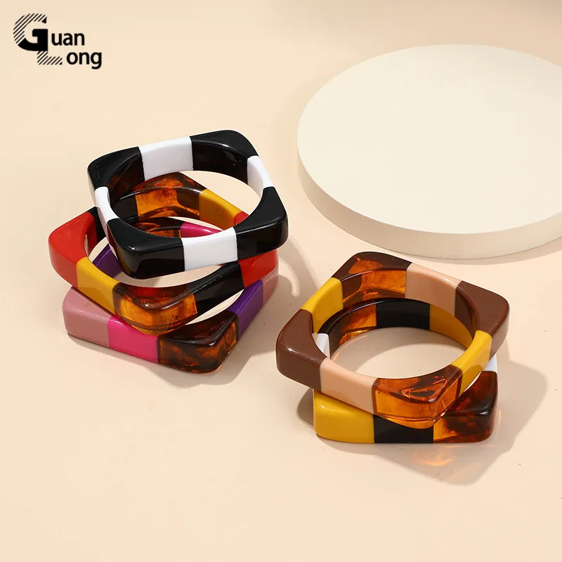 GuanLong Elegant Resin Bangles with Designer Charms – Colorful Indian-Inspired Jewelry