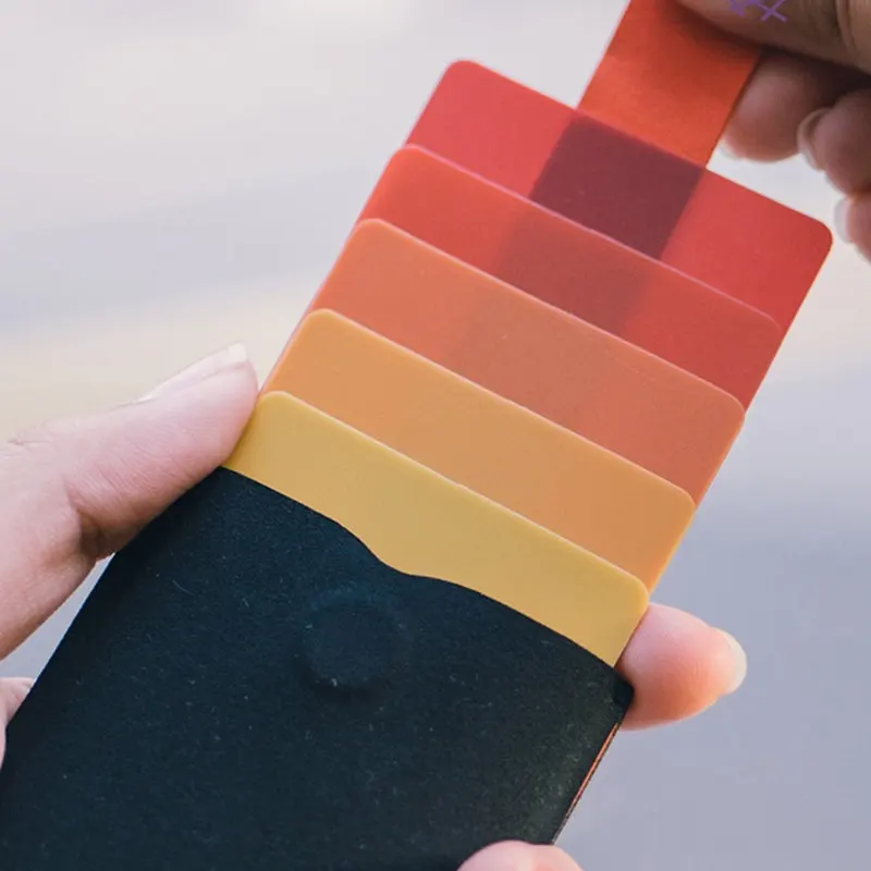 DAX V2 صغيرة ضئيلة المحمولة الرجال النساء معرف حامل بطاقة الائتمان حامي التدرج محفظة بطاقات الأعمال