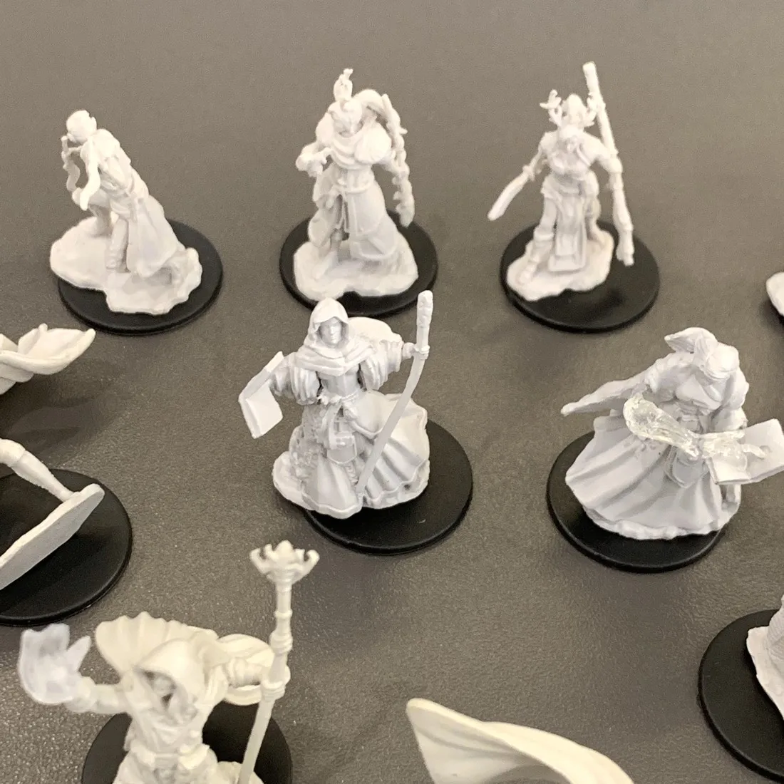 عشوائية 8 قطعة مقاتلة بالادين روغ ويزاردز ووريورز المنمنمات باثفندر معارك تخفيضات عميقة نولزور الأبراج المحصنة الرائعة لعبة المجلس #4