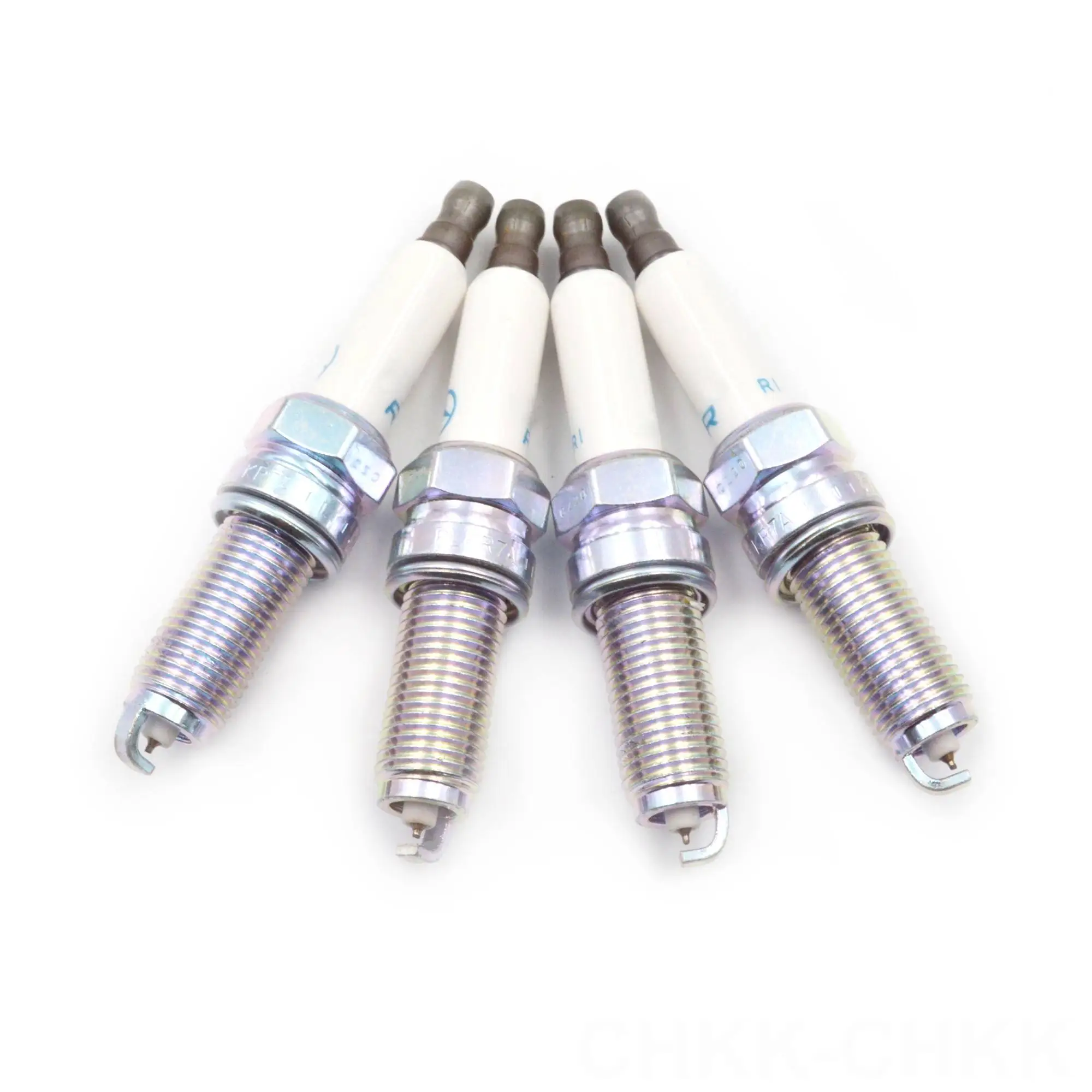 

4pcs Platinum Spark Plug A0041594903 fit for MERCEDES-BENZ W203 W204 C204 CL203 S203 S204 C209 A209 C219 W211 W212 A207 S211