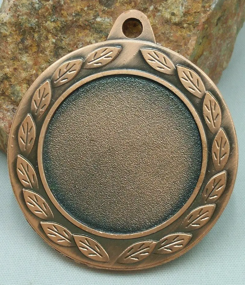 スポーツメダル トーチ スポーツ ゴールド シルバー ブロンズ メダル ムーブメント メダル コミュニケーション能力/自信開発 ユニセックス