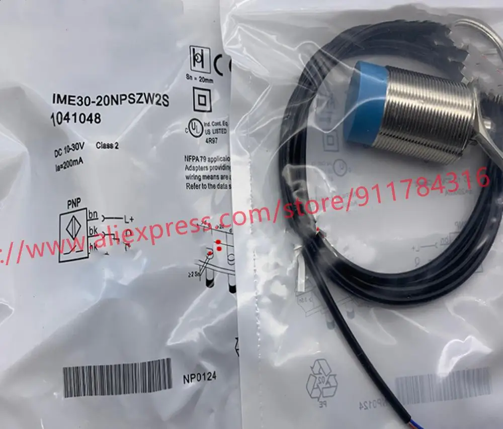 

3pcs New High Quality Sick Proximity switch IME30-20NPSZW2S IME30-10BPSZC0S