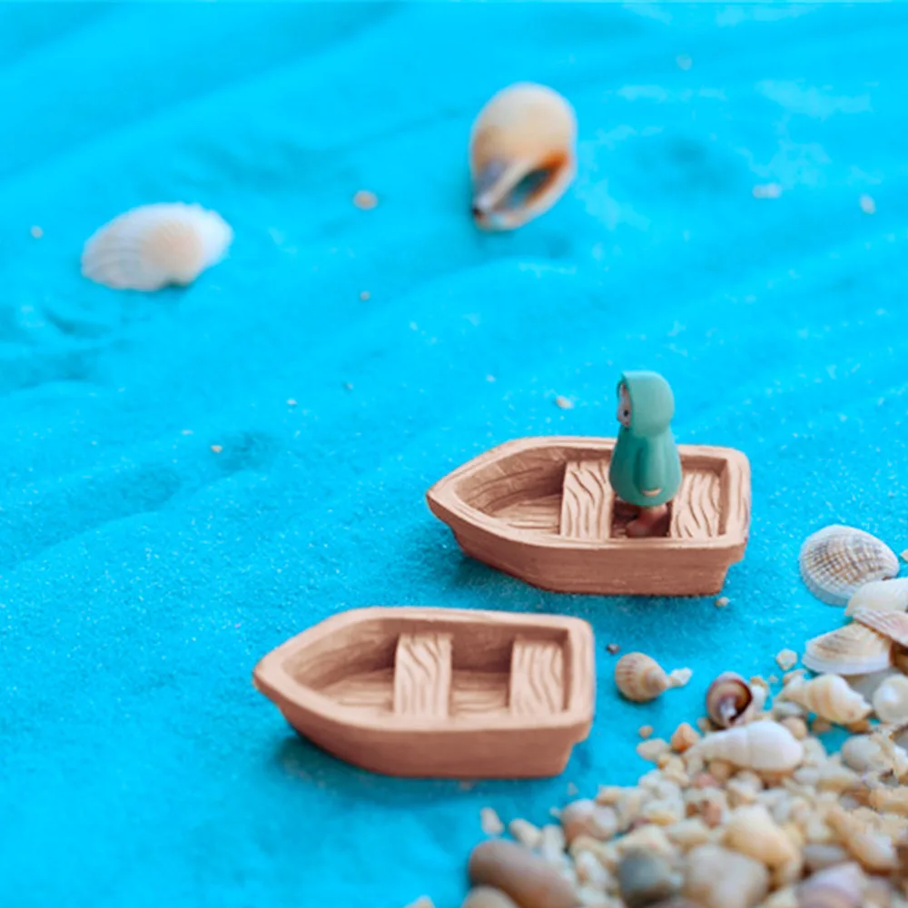 2 Pz/set Retro Figurine Barca di Legno Modello Figura Giocattoli Mestiere Della Resina Micro Decorazione del Giardino Ornamenti Terrari In Miniatura