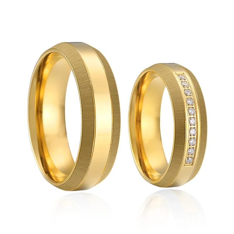 الحب التحالف عالية الجودة 1 زوج زوجين خواتم الزفاف مجموعة للرجال والنساء الغربية 18k مطلية بالذهب مجوهرات مصنوعة من التيتانيوم الزواج