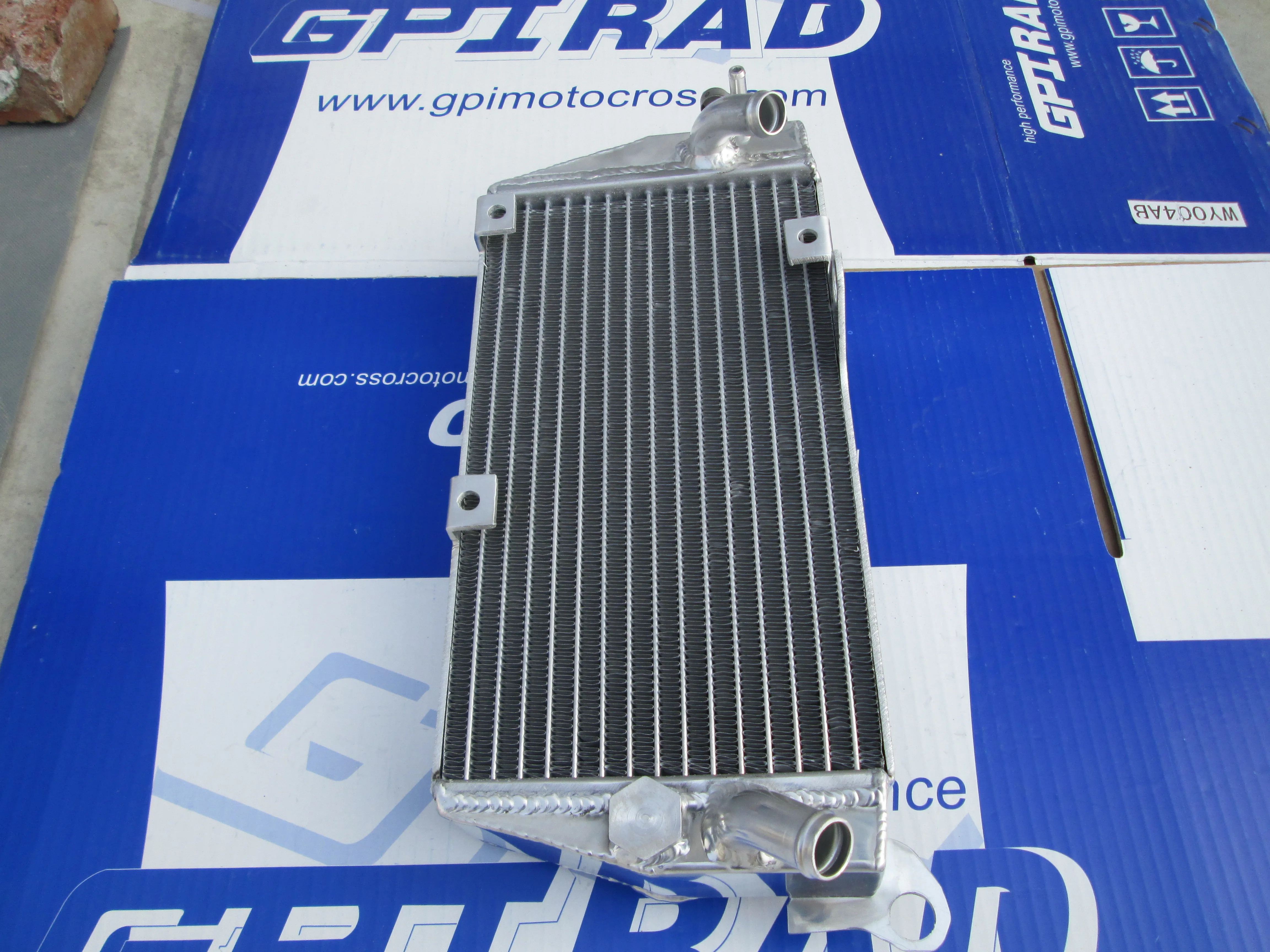 

For Kawasaki KLR650 KLR 650 87-07 88-06 89-05 00-04 90 91 92 93 94 95 96 97 98 99 Aluminum Radiator