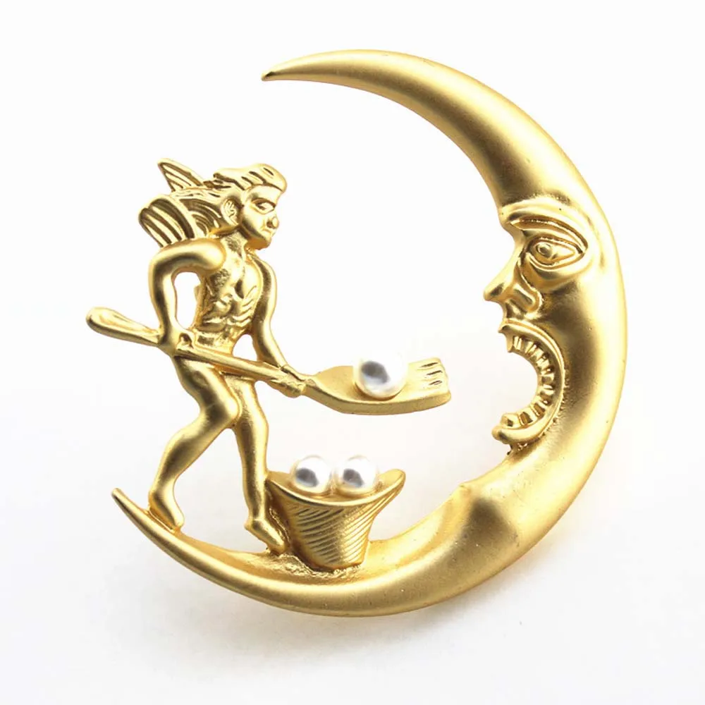 Vintage Chinese Ancient Mythology Pangu Has Created A World Moon Pearl Button Badge Baroque Lapel Brooch Pin Decoration Jewelry