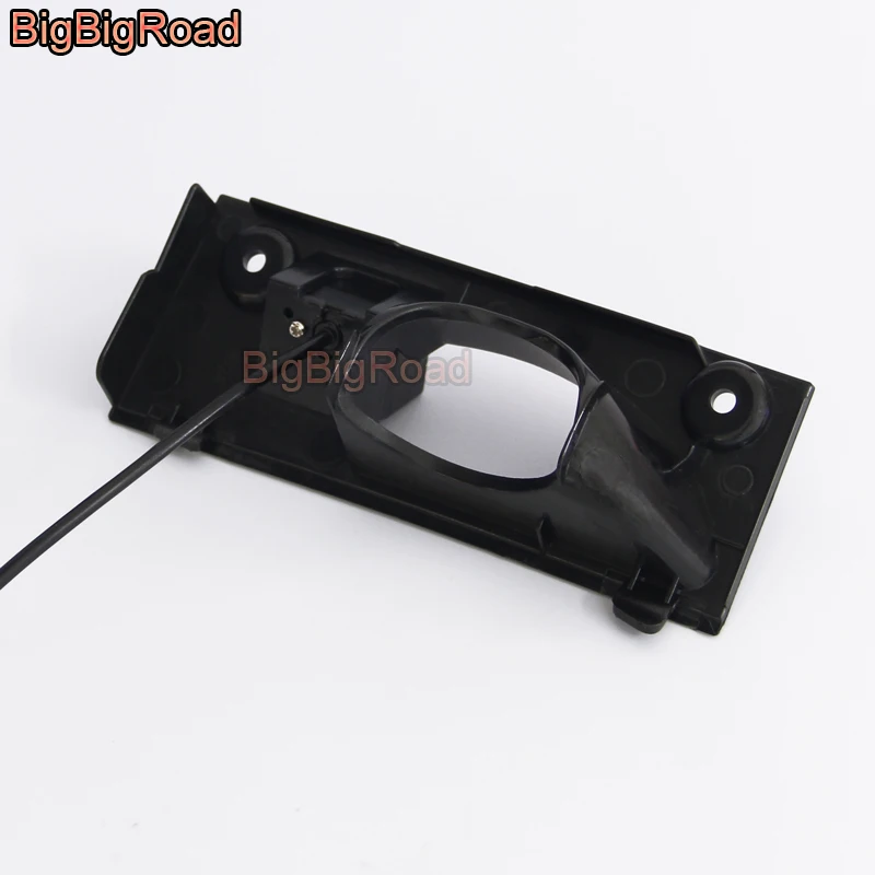 BigBigRoad Car Rear View Reversing Backup Camera For Honda Odyssey 2000 2001 2002 2003 2004 2005 2006 2007 2008 Waterproof