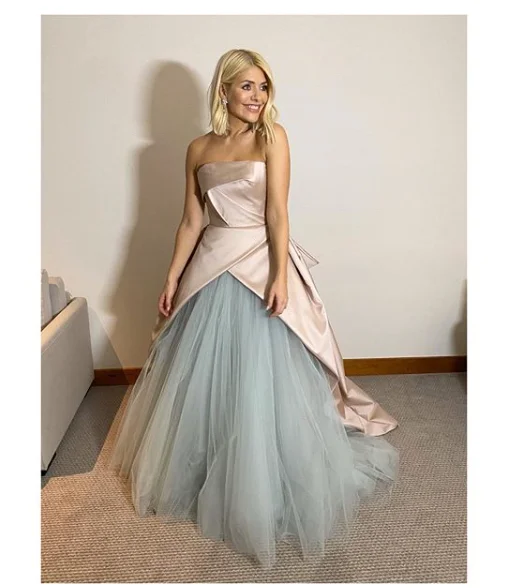 Elegant A-line Women Christmas Dresses 2021 Pink And Sky Blue A-line Long Prom Gowns Vintage Formal Dress