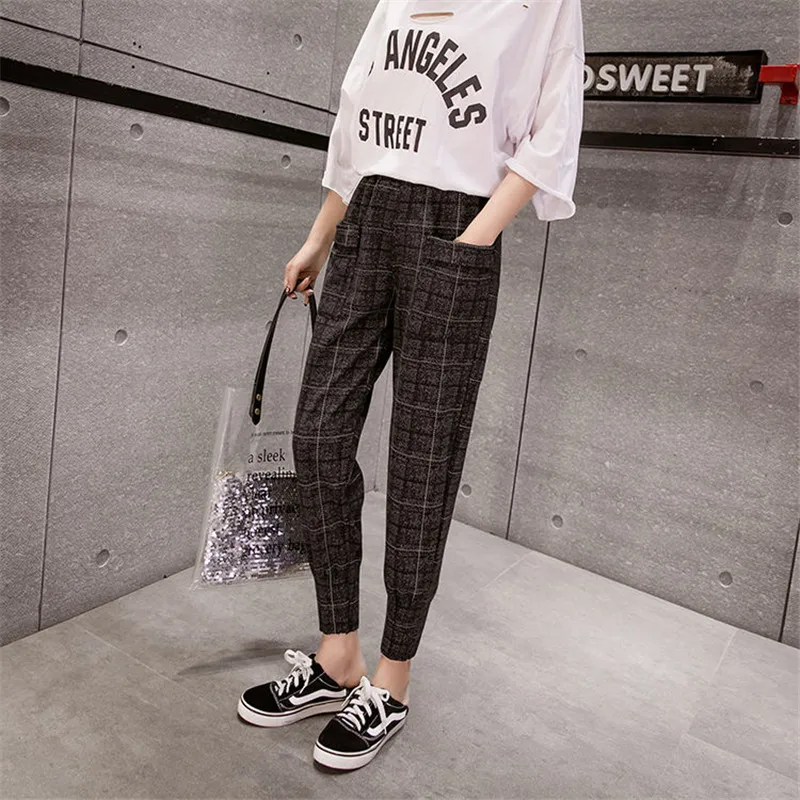 Large women's casual pants small leg Capris Plaid student sports pants Leggings