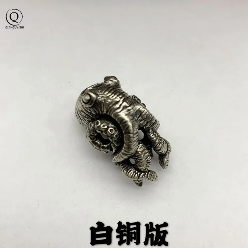 Brass Sea Animal Octopus Knife Bead Vintage Keychain Pendants Outdoor EDC Umbrella Rope Hanging Trinket DIY Paracord Accessories