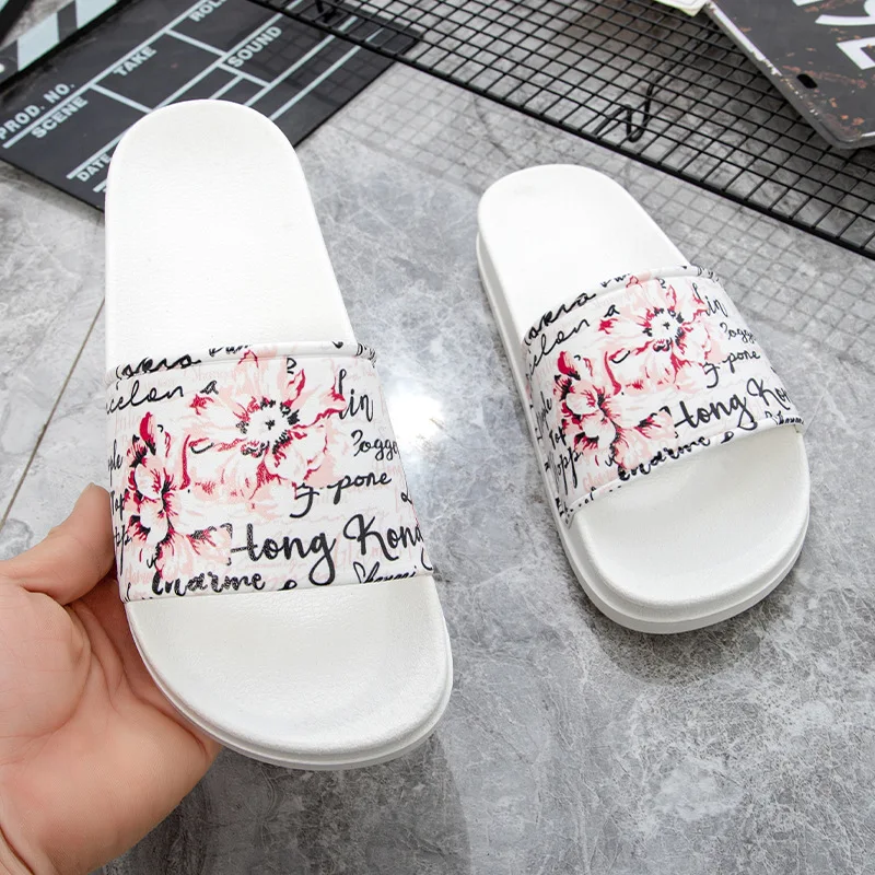 

Summer New Style Home Men's Slippers Trend Outer Wear Fashion All-match Student Home Soft Bottom Casual Men's Cute Slippers