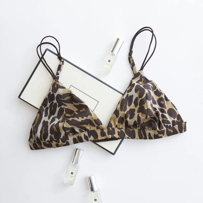 

Nature Silk Leopard Sexy Bra Female Slim No Rims French Style Ultrathin Small Chest Bra Romantic Elegant Soft Underwear TG-051