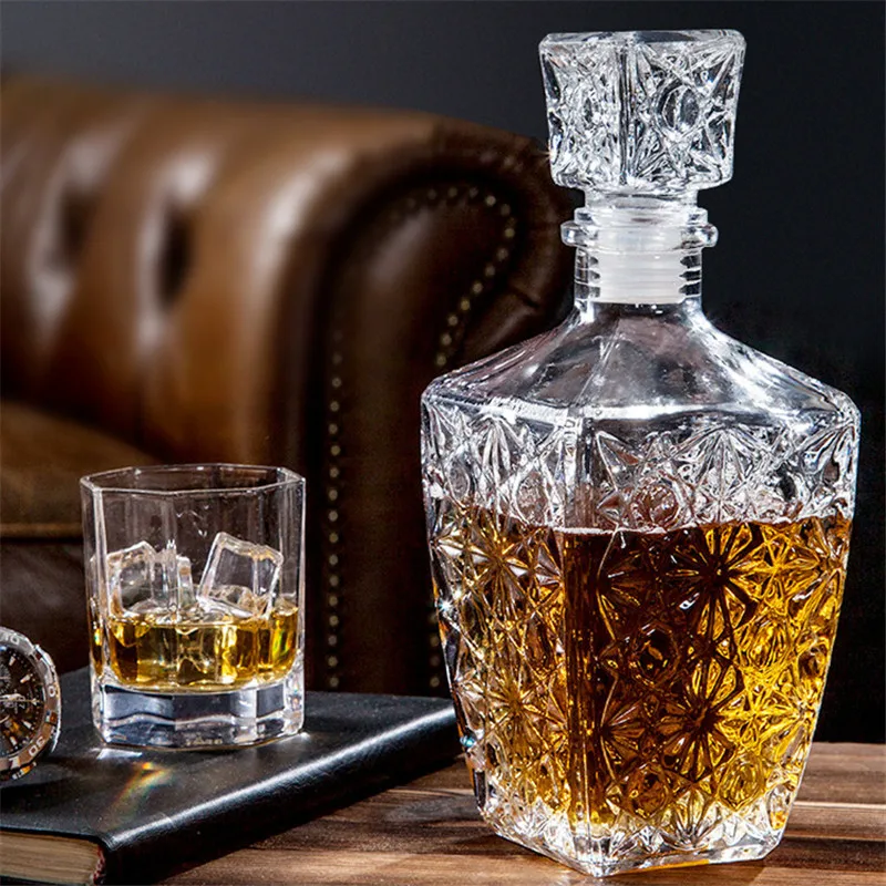 

Creative Transparent Glass Whiskey Liquor Wine Drinks Decanter Crystal Spirits Bottle Wine Carafe For Bar Party Wedding Gifts