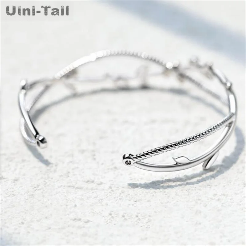 Uini-Tail hot sale new 925 Tibetan silver branch tender leaf bracelet cross design simple fashion trend high quality jewelry