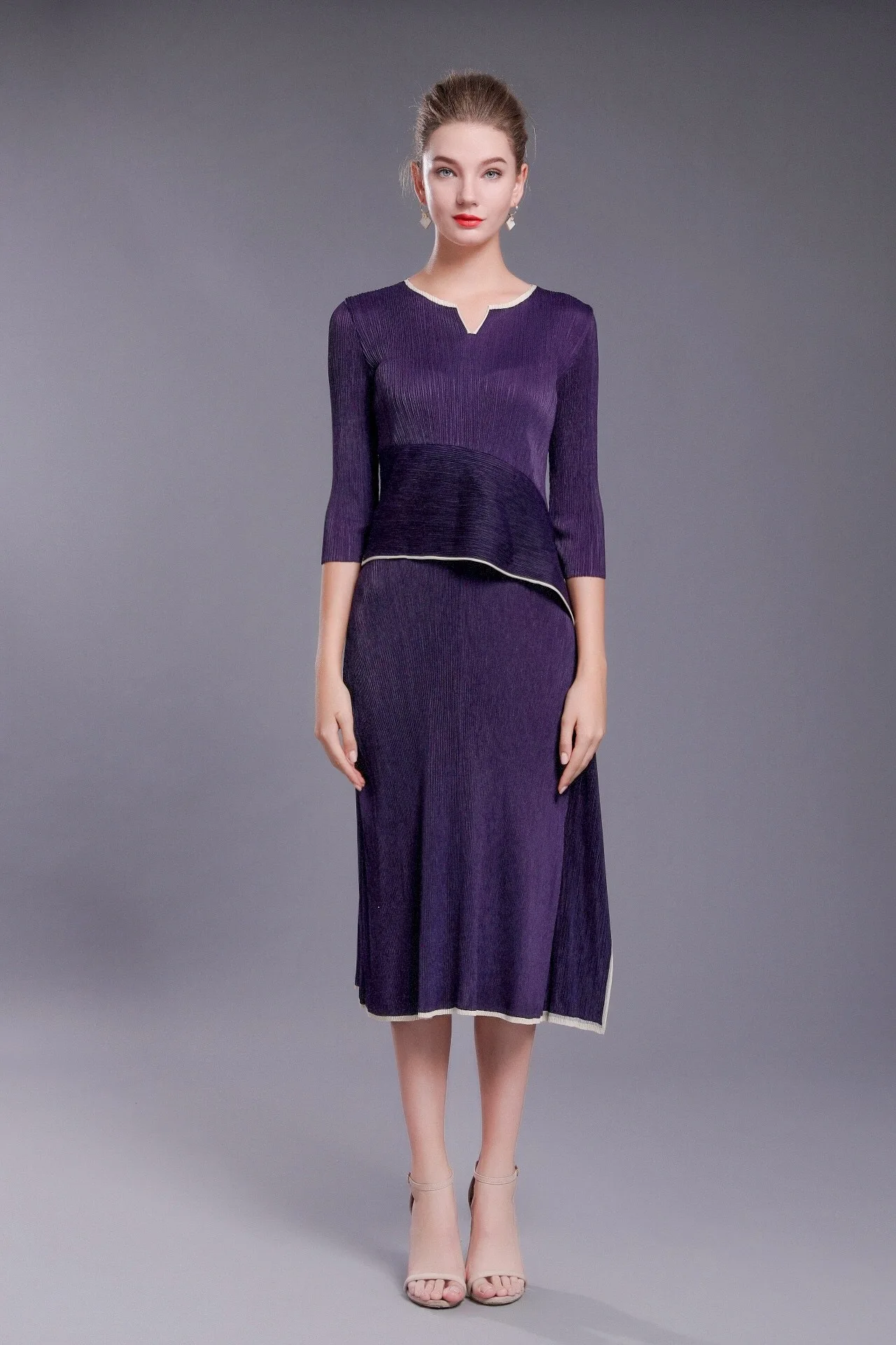 

Issey Drape Spring New Fashion Advanced Sense In The Long Vestido Two Colors Purple Black Spot Can Be Delivered Quickly