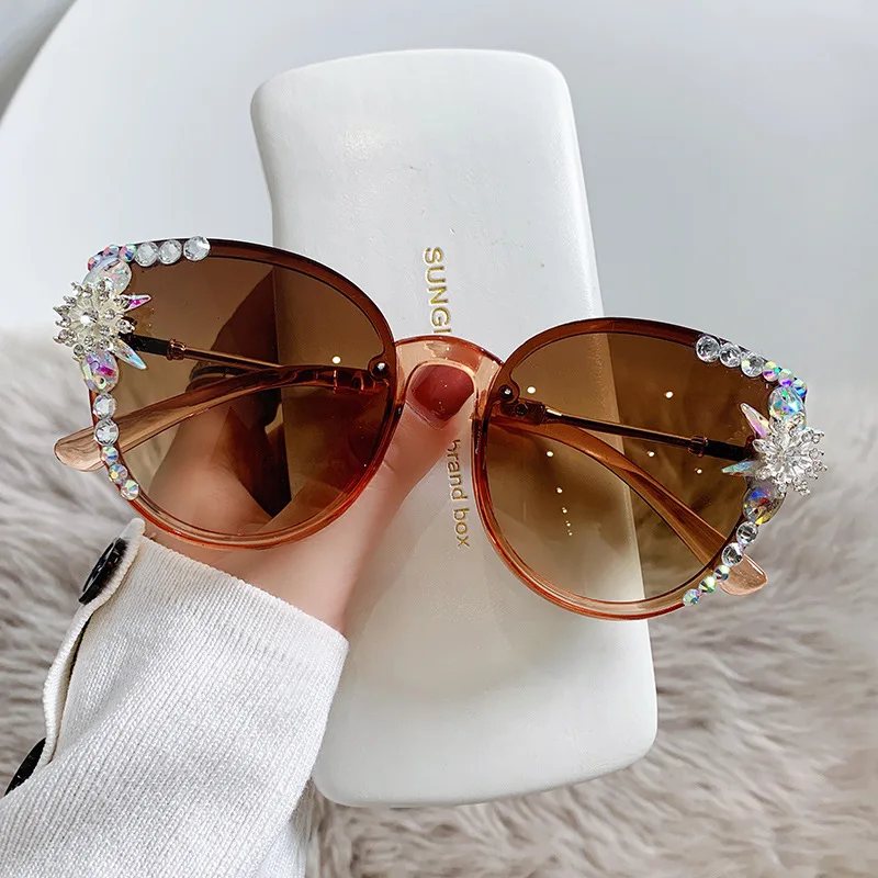 Occhiali da sole rotondi Fashion Cat Eye per donna Luxury Brand Designer occhiali da sole Vintage Pink Shades donna Gafas De Sol Mujer