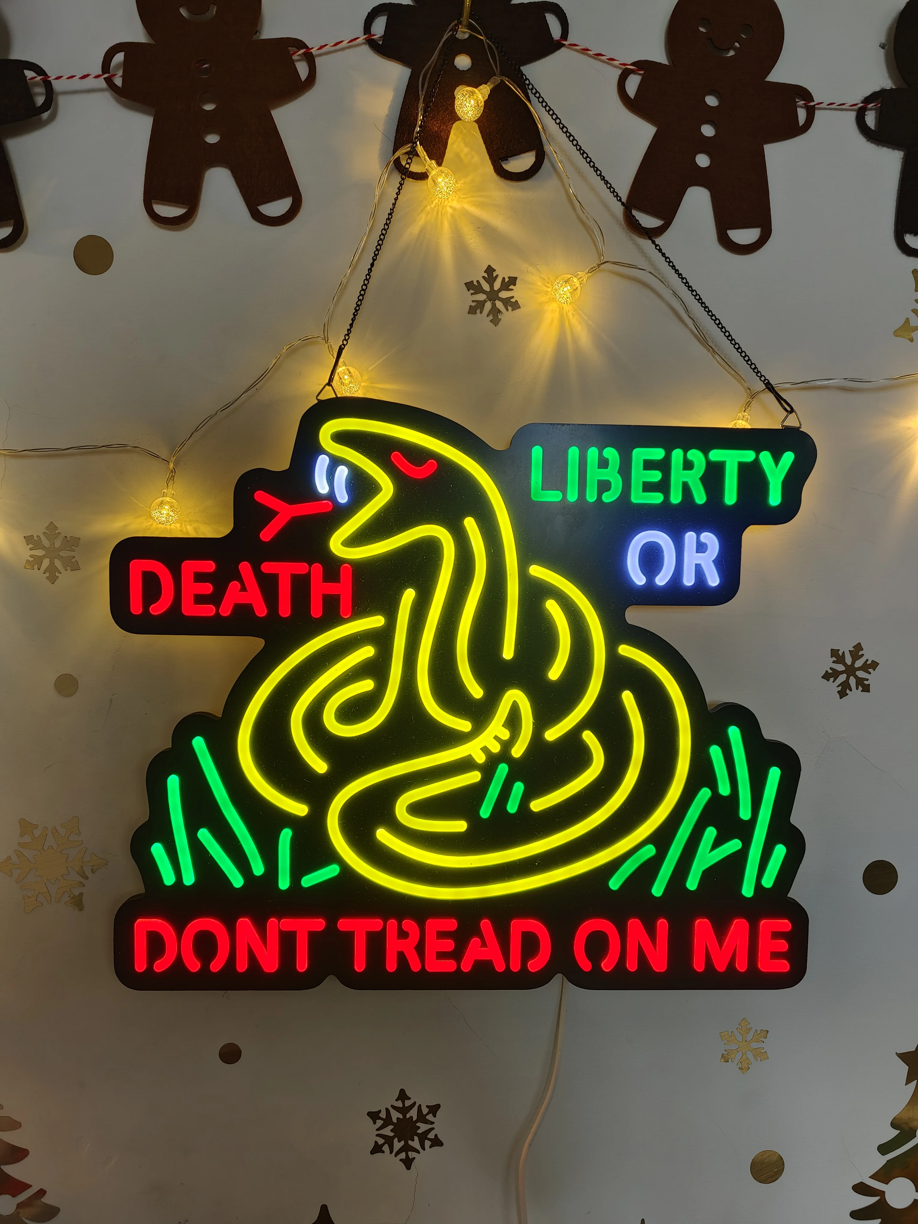 Dont Tread On Me Neon Lights Ultra-thin Design Snake LED Neon Sign is Suitable for Home Decoration or Office, Bar