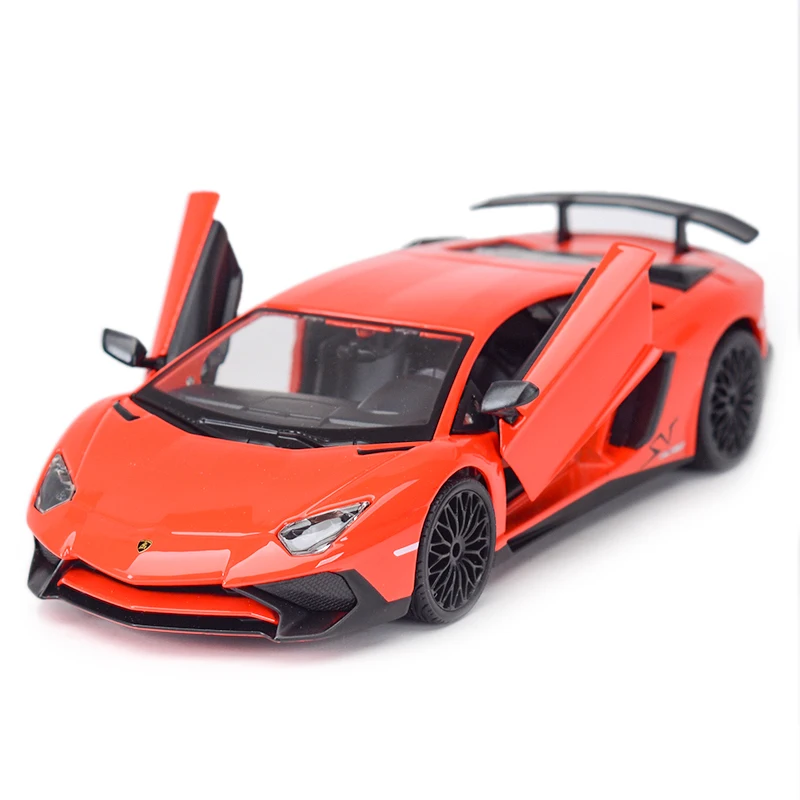 Bburago 1:24 Lamborghini Aventador SV Coupe Sports Car Static Die Cast Vehicles Collectible Model Car Toys