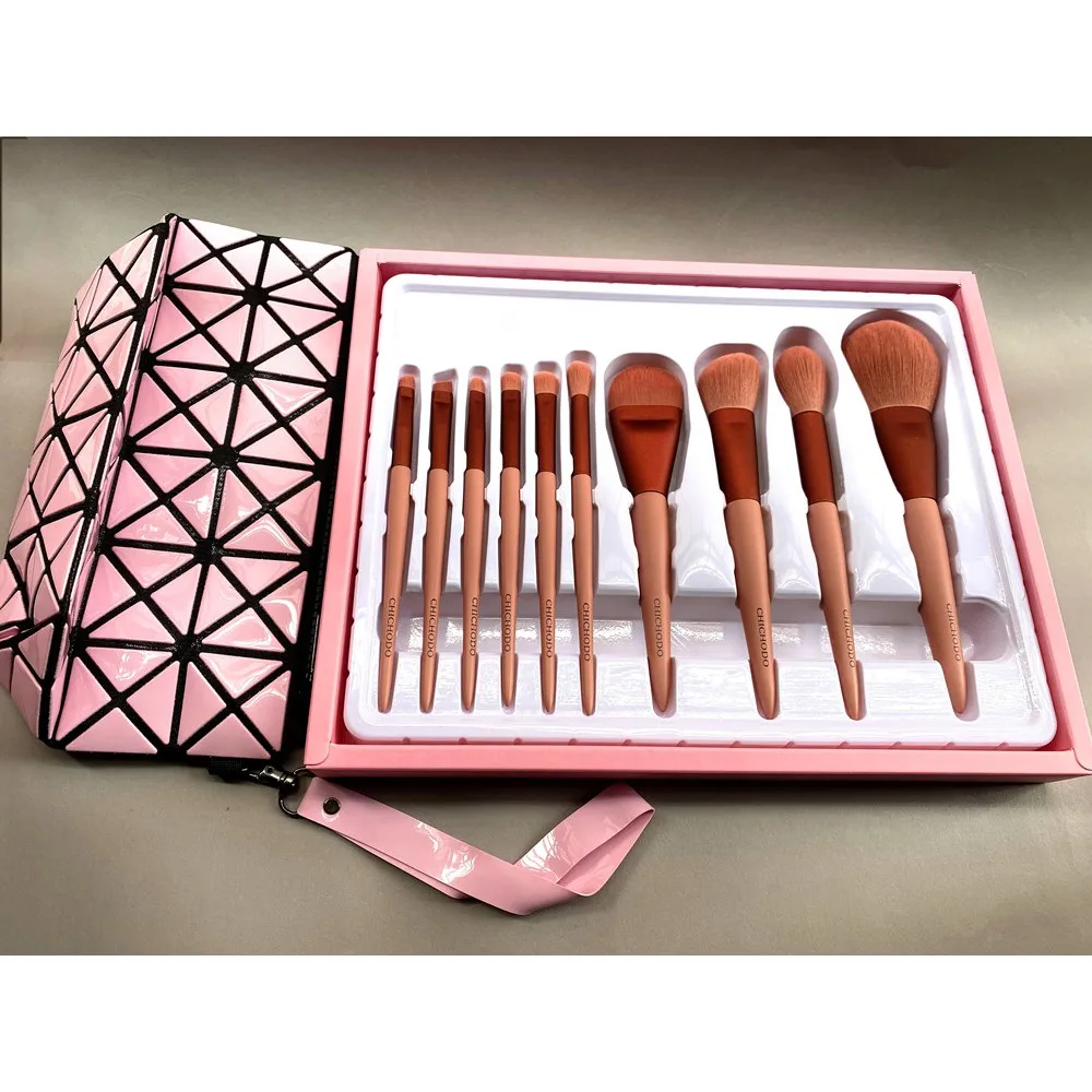 CHICHODO Morandi Pink Makeup Brush Set - 10pcs - Ultra-soft Synthetic Hair Brushes Kit