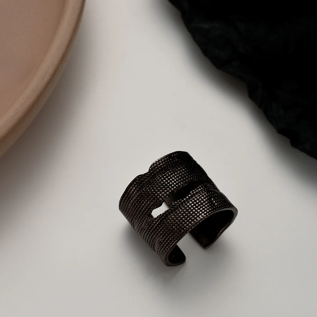 Simple exaggerated S925 sterling silver broken sack ring female ins cold wind opening matte index finger