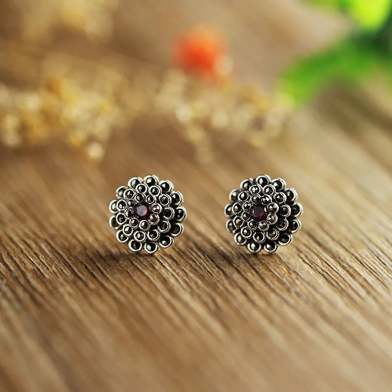 Uglyless 3-layer Marcasite Petals Flowers Studs Earrings for Women Exotic Floral Earrings 925 Silver Brincos MINI Garnet Earring