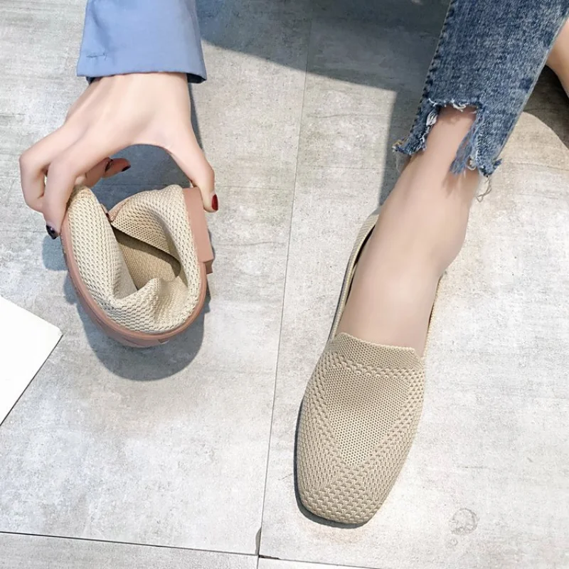 Flat bottom women's single shoes 2022 summer spring breathable soft bottom loafers woven flying woven women's shoes