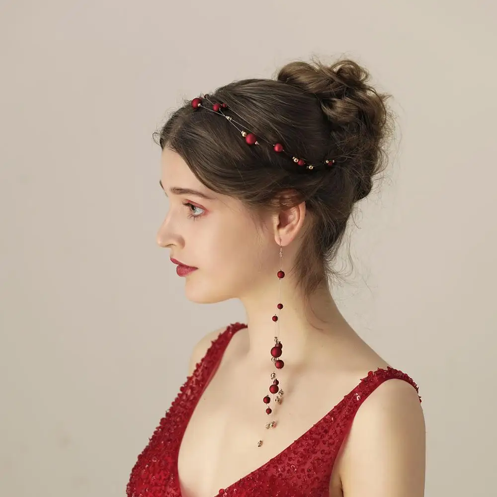 O548 czerwony matowy koralik hairband ślubny diamentowy hełm hairpiece bridal princess metalowy klejnotowy hełm z kolczykami