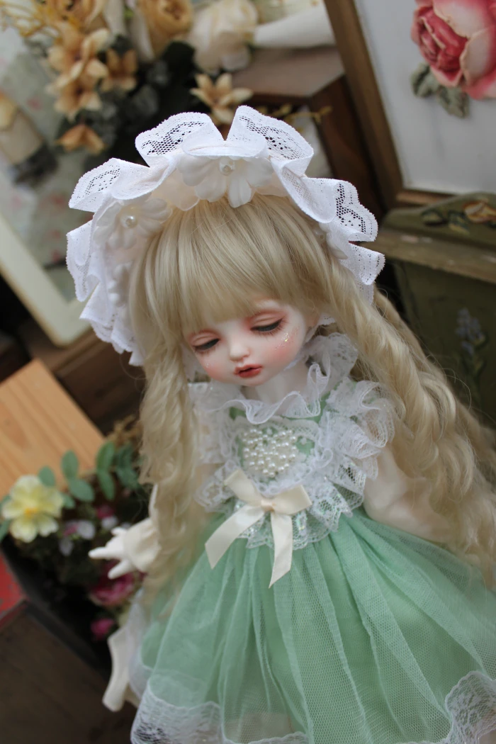 

BJD Doll clothes suitable for 1-3 1-4 1-6 size fashion dress light green skirt with headwear doll accessories